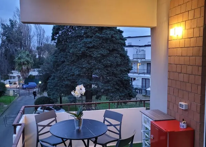 Bonelli Dreams In 4*