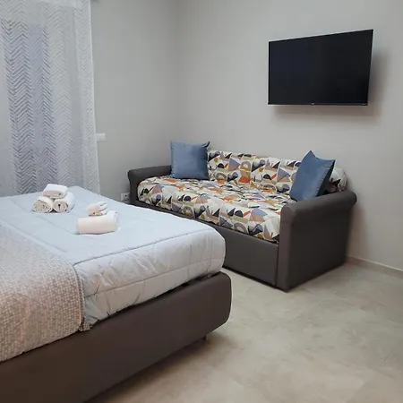 Bonelli Dreams In 4*