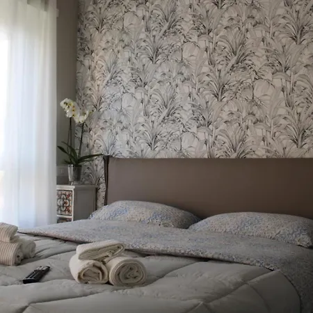 Bonelli Dreams In Rome