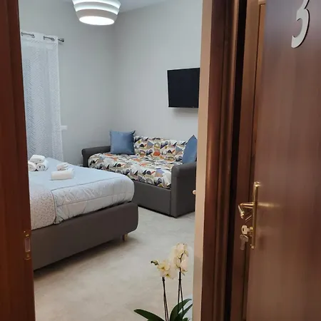 Bonelli Dreams In Rome